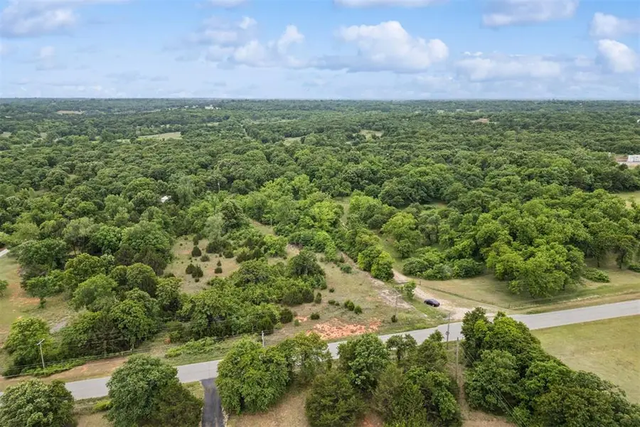 11402 E Post Oak Road, Noble, OK 73068 - #2
