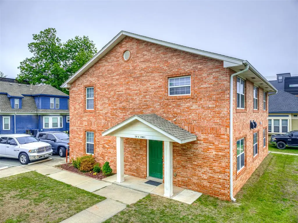 324 S Sante Fe Avenue, Norman, OK 73069 - #1