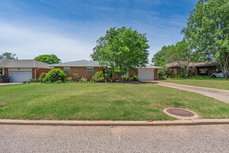 1618 N Oklahoma Avenue, Shawnee, OK 74804 - #3