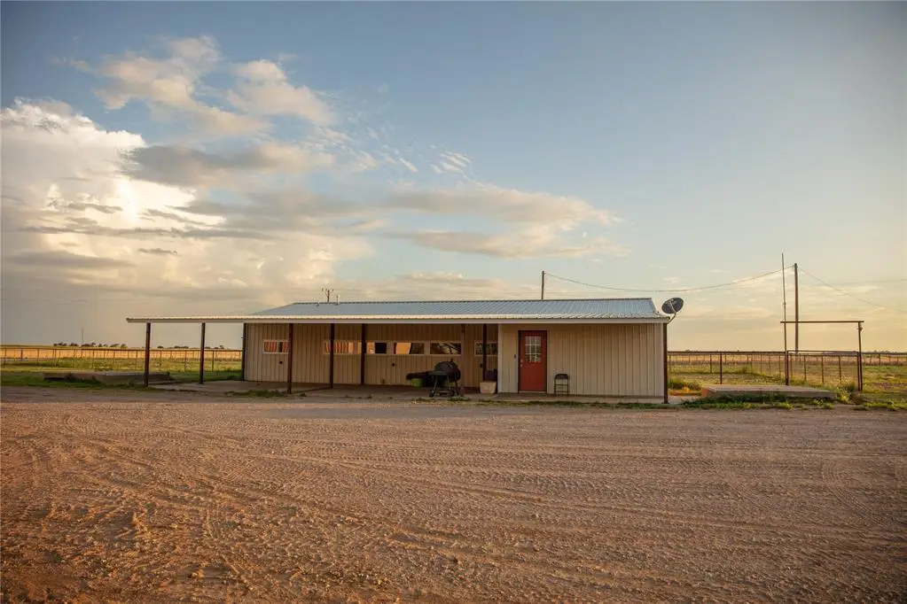 31665 E County Road 1350, Willow, OK 73673 - #1