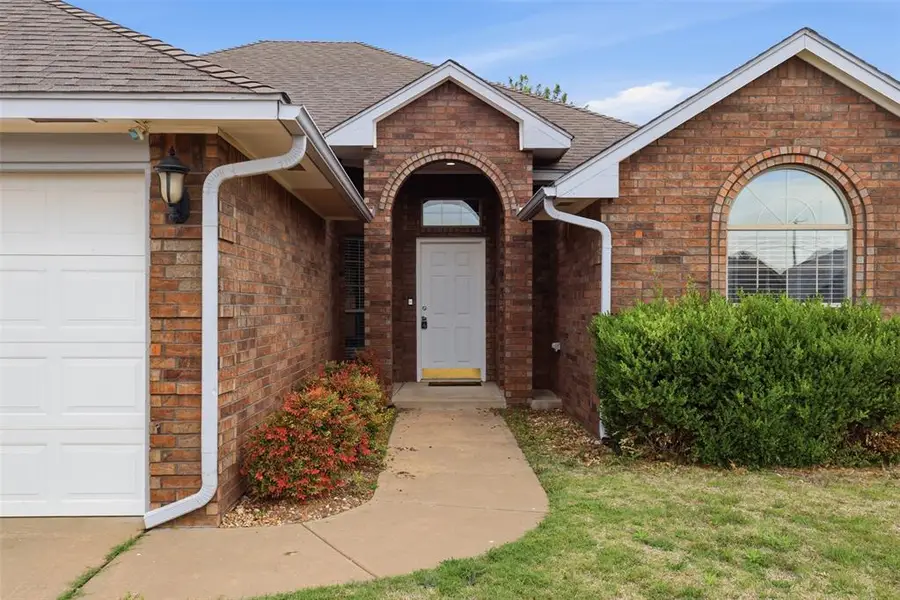 1717 SW 33rd Street, Moore, OK 73160 - #3