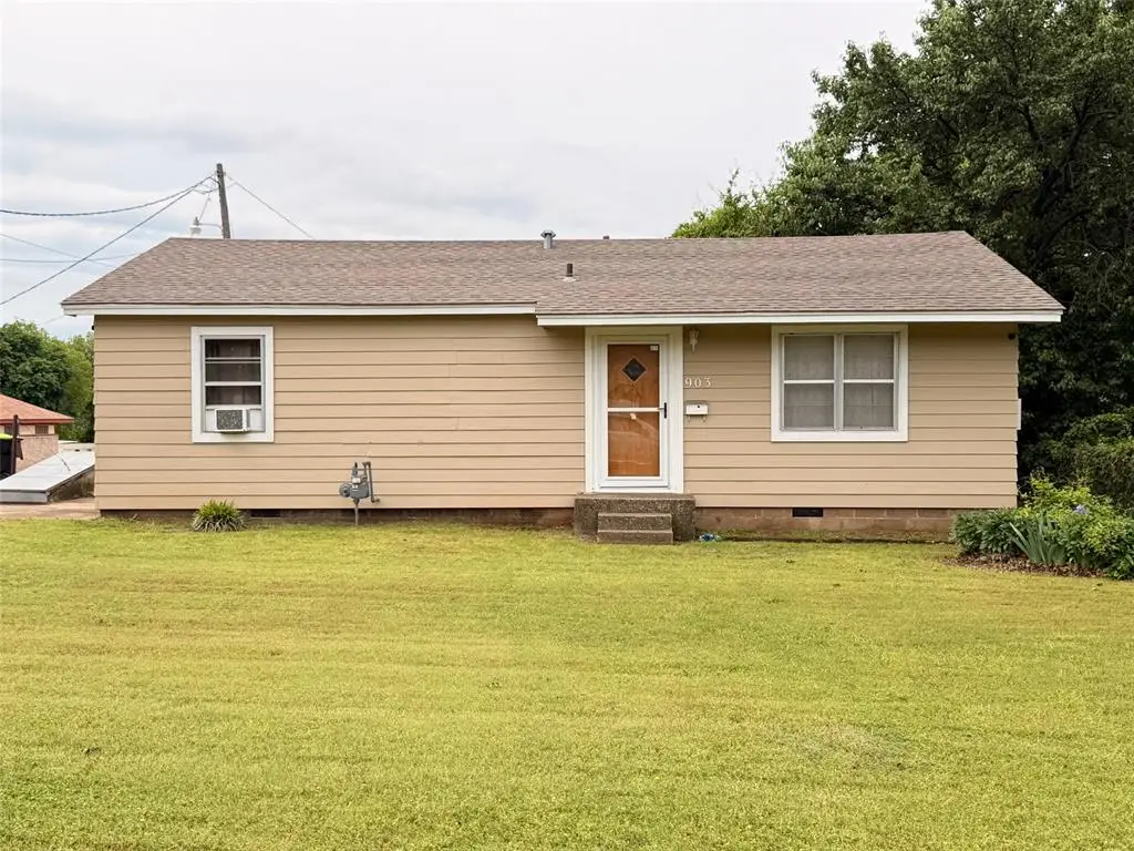 903 E Seminole Street, Wynnewood, OK 73098 - #1