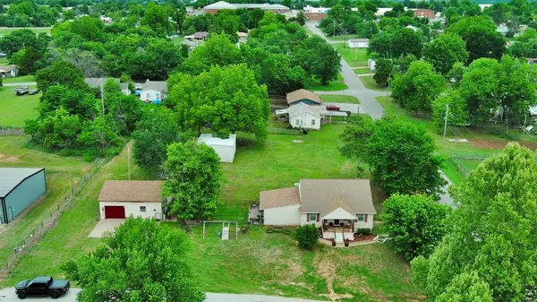 701 W Comanche Avenue, Rush Springs, OK 73082