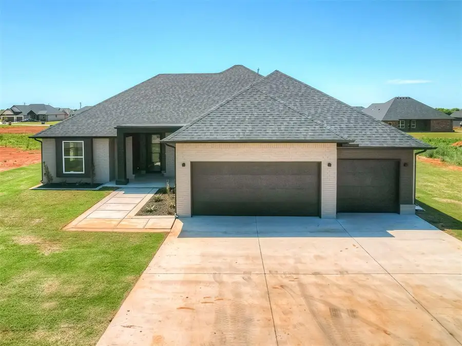 25198 Scarlett Street, Cashion, OK 73016 - #2