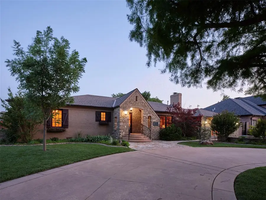 1802 Coventry Lane, Nichols Hills, OK 73120 - #2