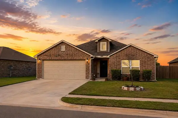 548 SE Fox Den Drive, Newcastle, OK 73065