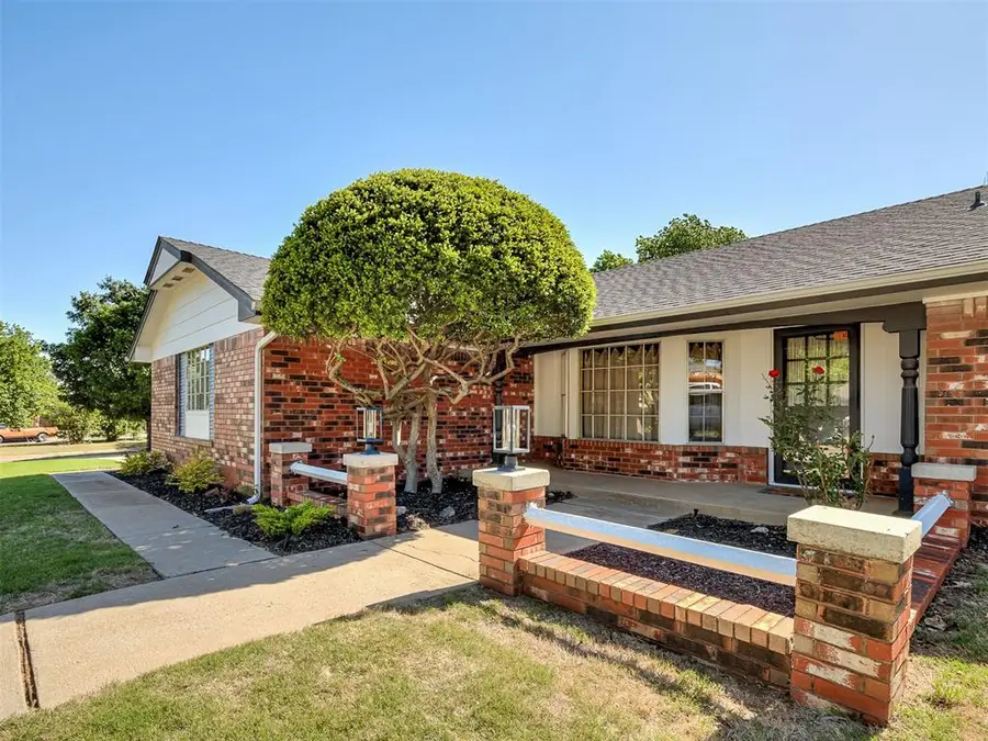 9216 Sutton Place, Oklahoma City, OK 73132 - #3