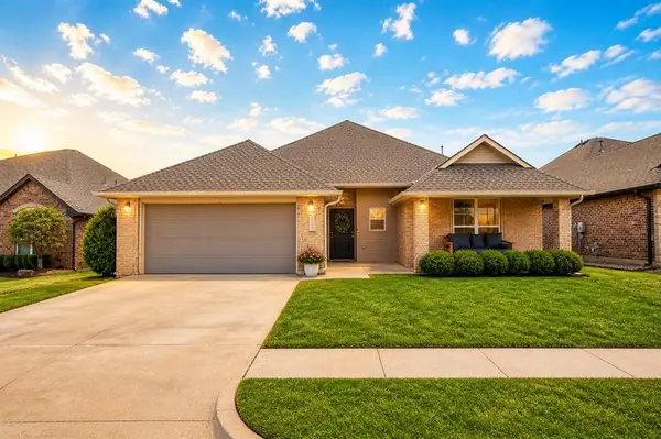 15920 Capri Lane, Edmond, OK 73013