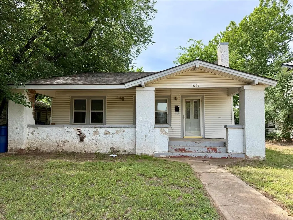 1619 W Iowa Avenue, Chickasha, OK 73018 - #1