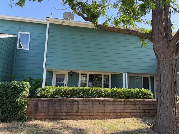 2831 Indian Creek Boulevard, Oklahoma City, OK 73120