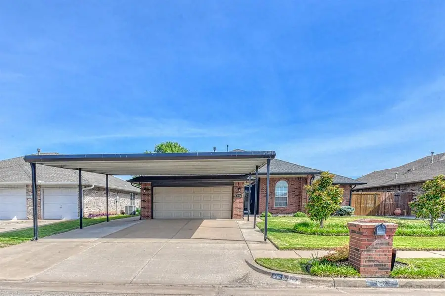 901 SE 36th Street, Moore, OK 73160 - #3