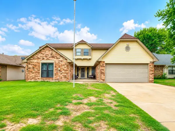 617 S Willowood Drive, Yukon, OK 73099