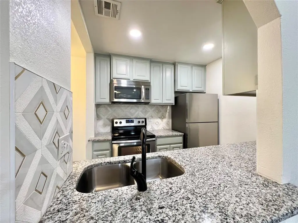 11525 N Meridian Avenue #203, Oklahoma City, OK 73120 - #1