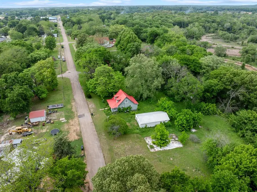 203 W Cincinnati Street, Fort Towson, OK 74735 - #3