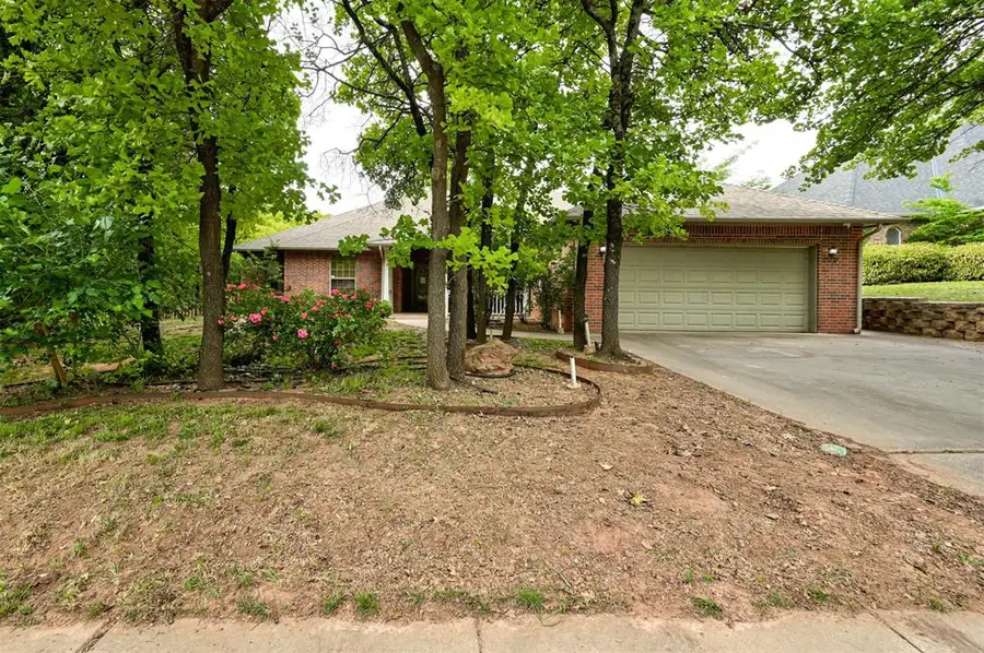 2500 Ashebury Way, Edmond, OK 73034 - #2