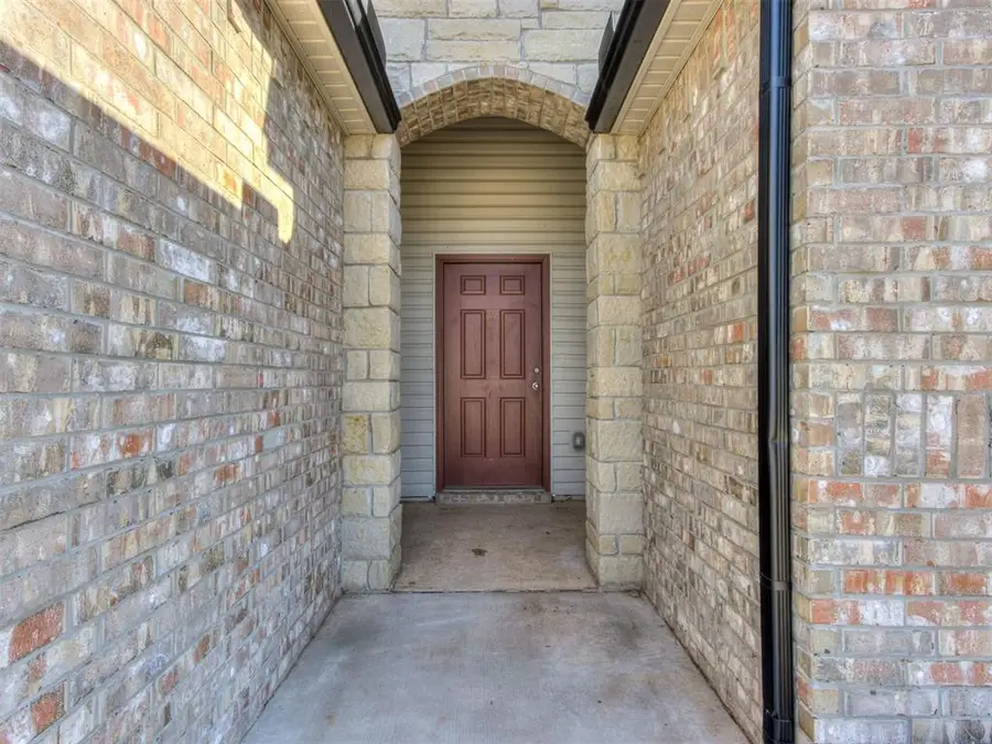3015 Brooke Road, Chickasha, OK 73018 - #2
