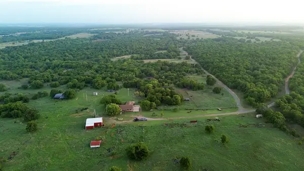 2205 N County Road 1560 Road, Rush Springs, OK 73082
