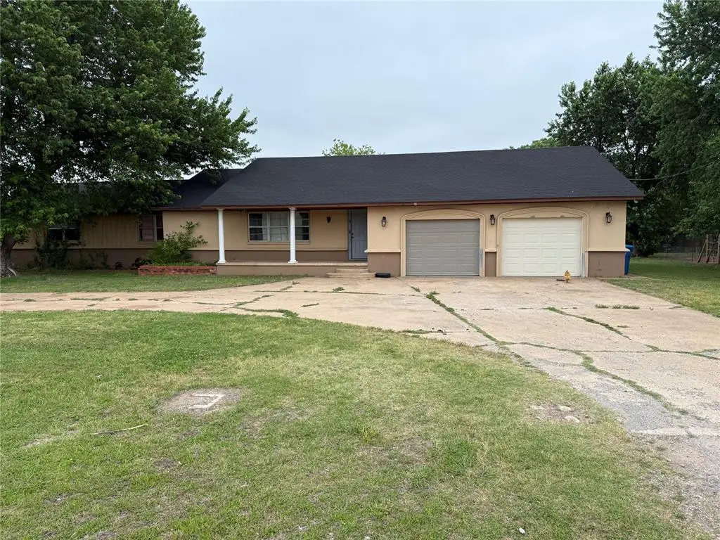 16 Wolf Lane, Tuttle, OK 73089 - #1