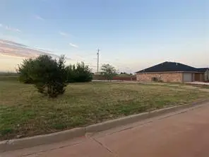 115 Mulberry Lane, Elk City, OK 73644