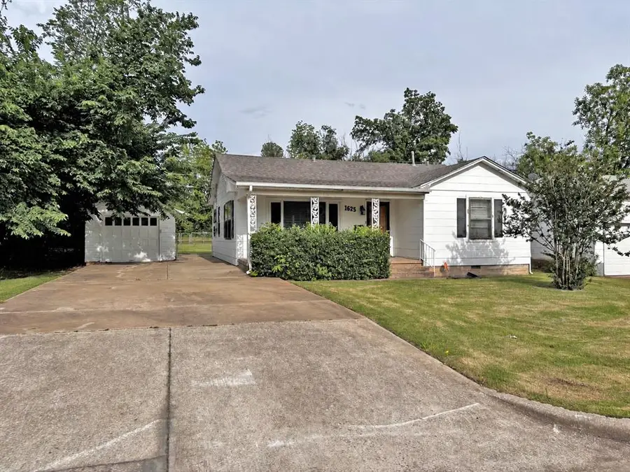 1625 N Louisa Avenue, Shawnee, OK 74804 - #2
