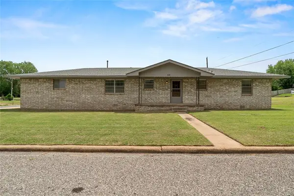 808 Mimosa Drive, Watonga, OK 73772