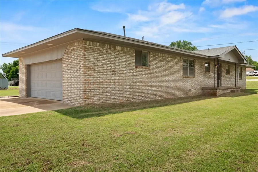 808 Mimosa Drive, Watonga, OK 73772 - #2