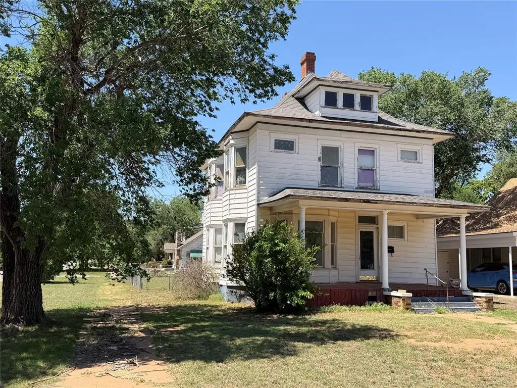 201 N Randlett Street, Hobart, OK 73651 - #1