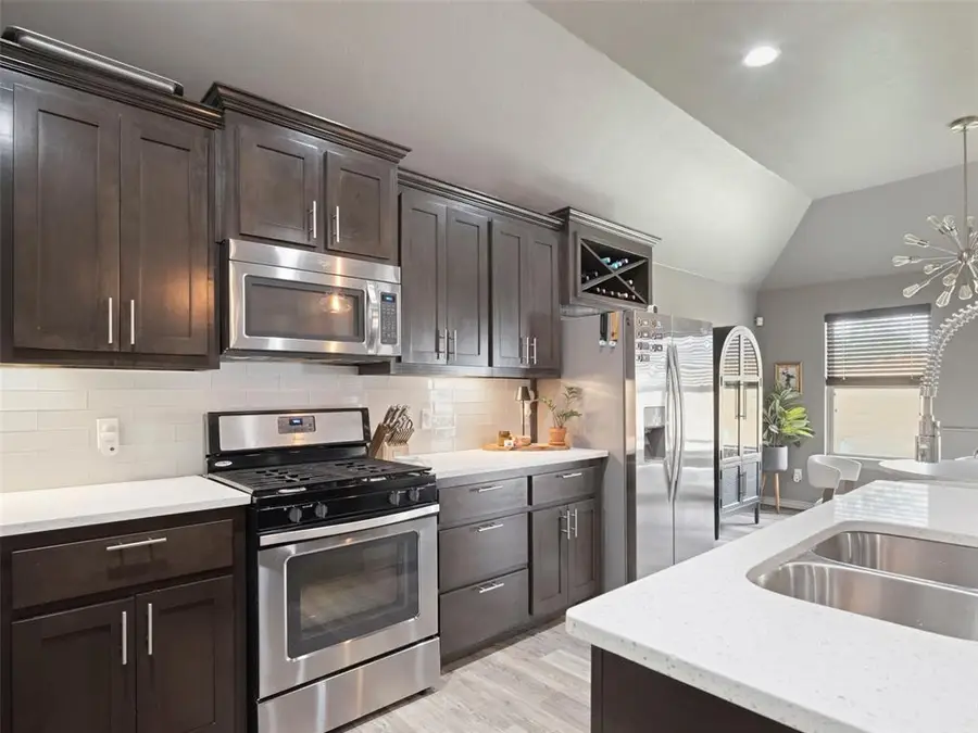 9113 NW 88th Street, Yukon, OK 73099 - #2