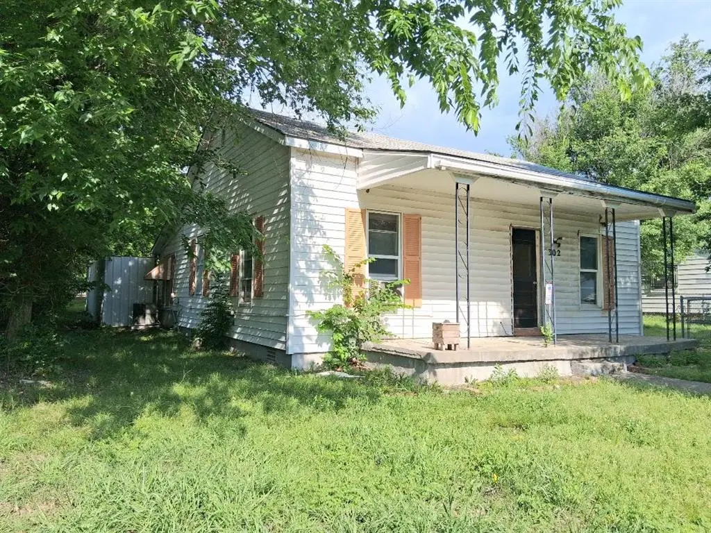 302 N Mead Avenue, Shawnee, OK 74801 - #1