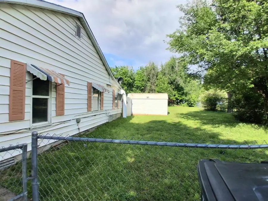 302 N Mead Avenue, Shawnee, OK 74801 - #2