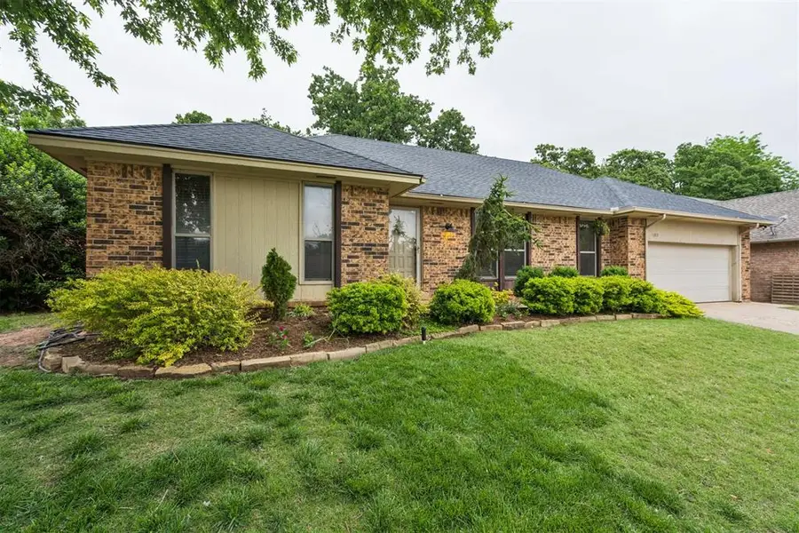 1313 Devonshire Court, Edmond, OK 73034 - #2