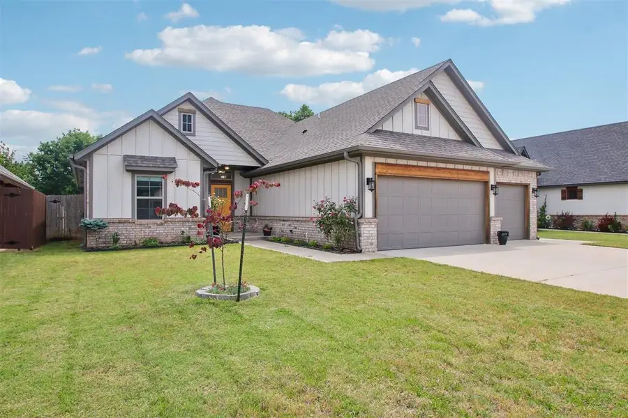 600 E Barajas Terrace, Mustang, OK 73064 - #2