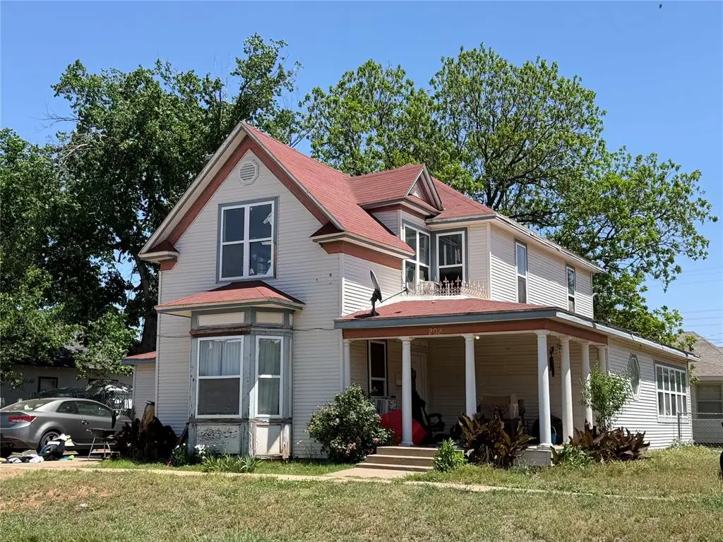 202 N Randlett Street, Hobart, OK 73651 - #1