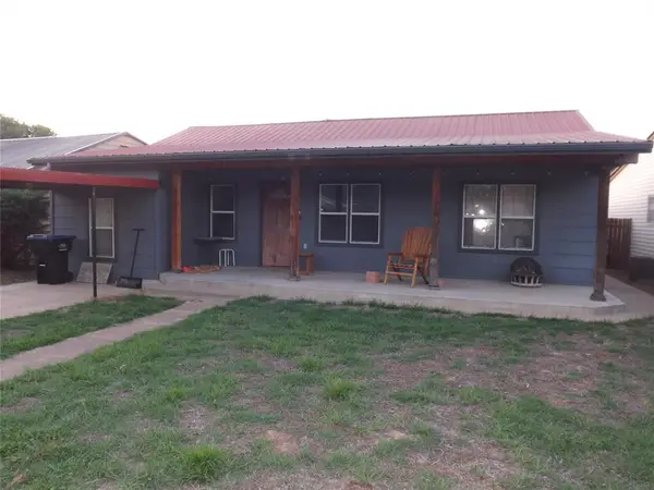 608 E Davis Street, Tipton, OK 73570