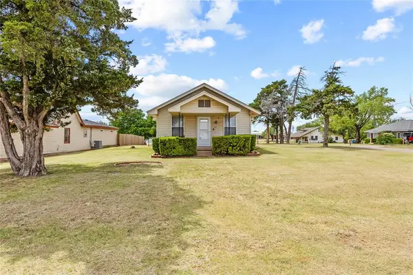 500 Adams Street, Bessie, OK 73622