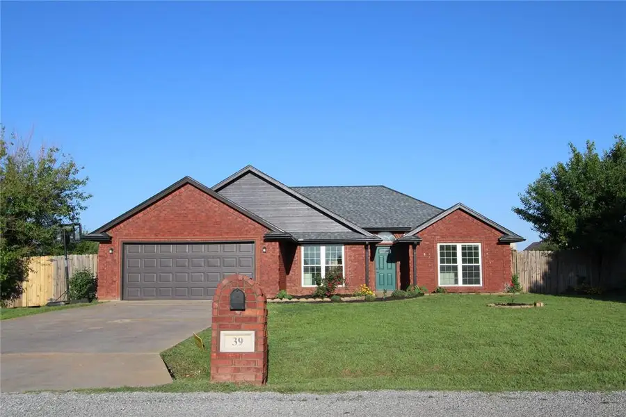 39 NE Deerfield Drive, Elgin, OK 73538 - #2