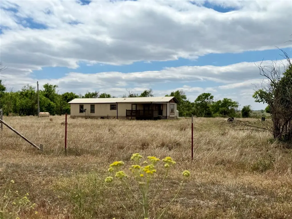 11395 N 1760 Road, Sayre, OK 73662 - #1