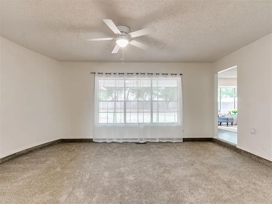 738 Woodlawn Drive, Yukon, OK 73099 - #3