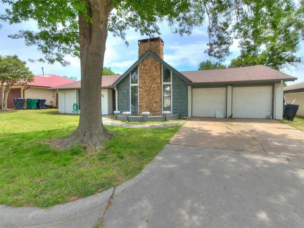 8104 Westwood Circle, Oklahoma City, OK 73127 - #1