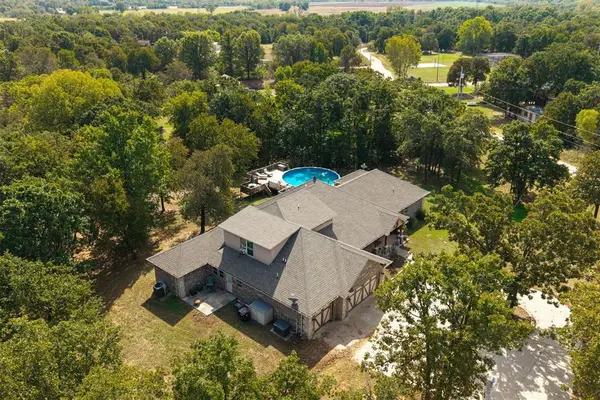 19914 Lions Circle, Luther, OK 73054