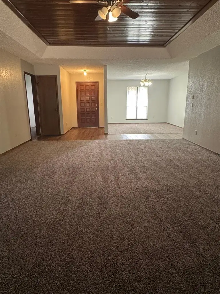 10501 Cecilia Drive, Oklahoma City, OK 73162 - #3
