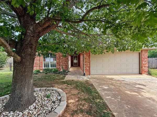 398 NE 9th Place, Newcastle, OK 73065