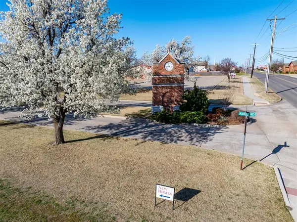 1515 Strawberry Fields, El Reno, OK 73036
