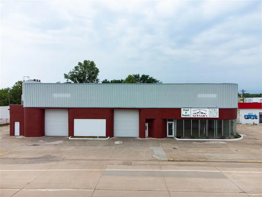 718 W Main Street, Stroud, OK 74079 - #3