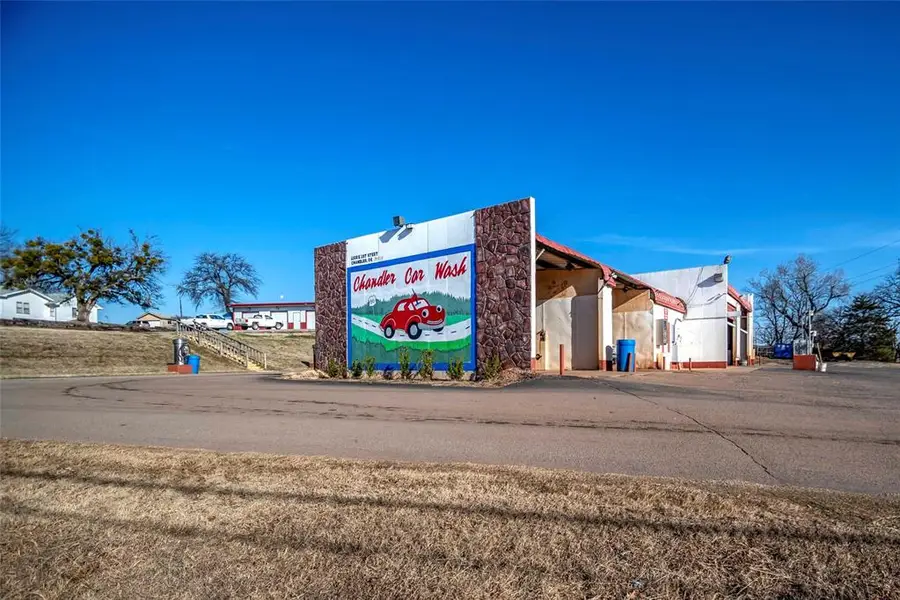 1102 E 1st Street, Chandler, OK 74834 - #3