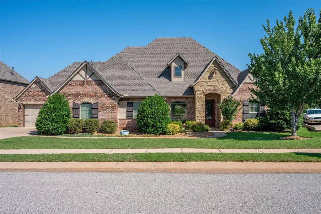 1425 Pembroke Drive, Edmond, OK 73003 - #1