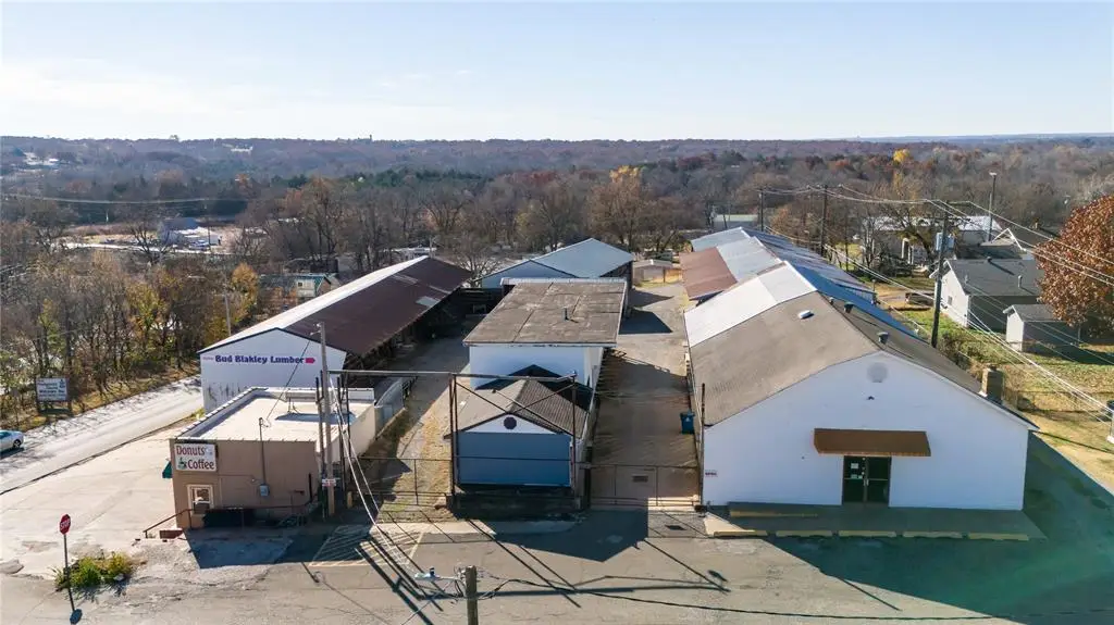 107 W 13th Street, Chandler, OK 74834 - #1