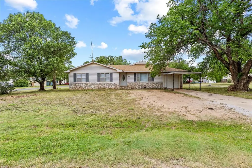 418 S 6th Street, Okeene, OK 73763 - #1