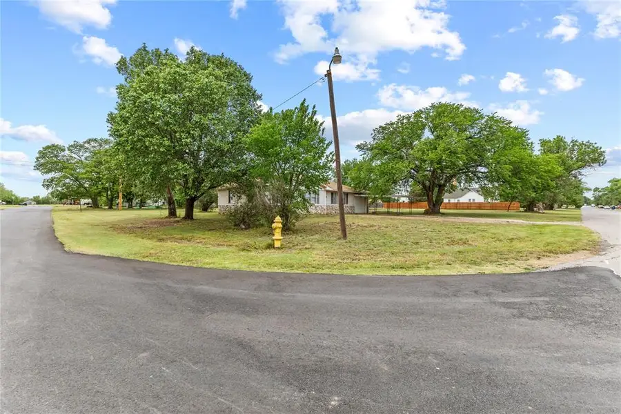418 S 6th Street, Okeene, OK 73763 - #2
