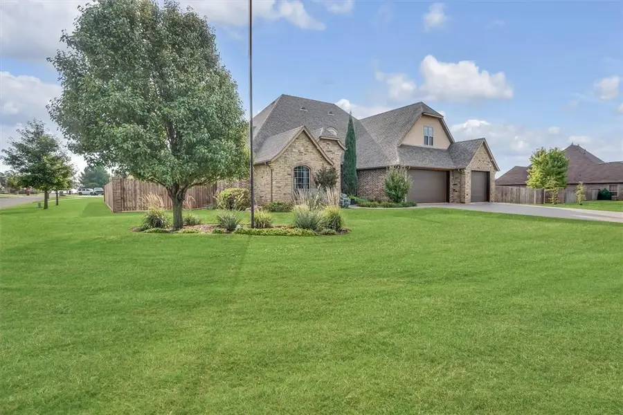 1112 Dogwood Drive, Elk City, OK 73644 - #3